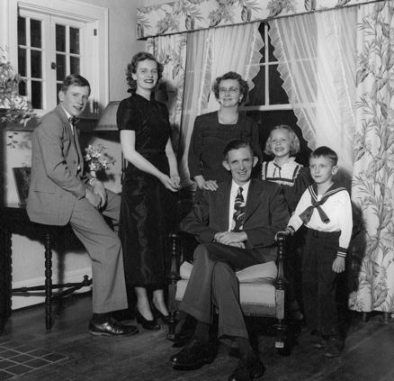 Guy Ross family: Guy and Nancy with children (l to r) Guy, Jr., Betty, Nancy Jo, and Coleman